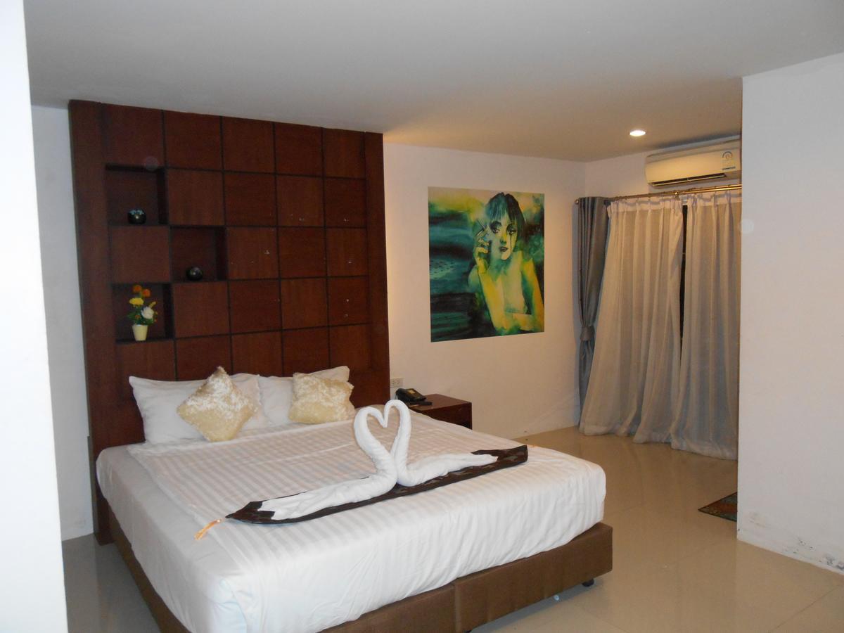 7 Sky Residency Hotel Patong Eksteriør billede