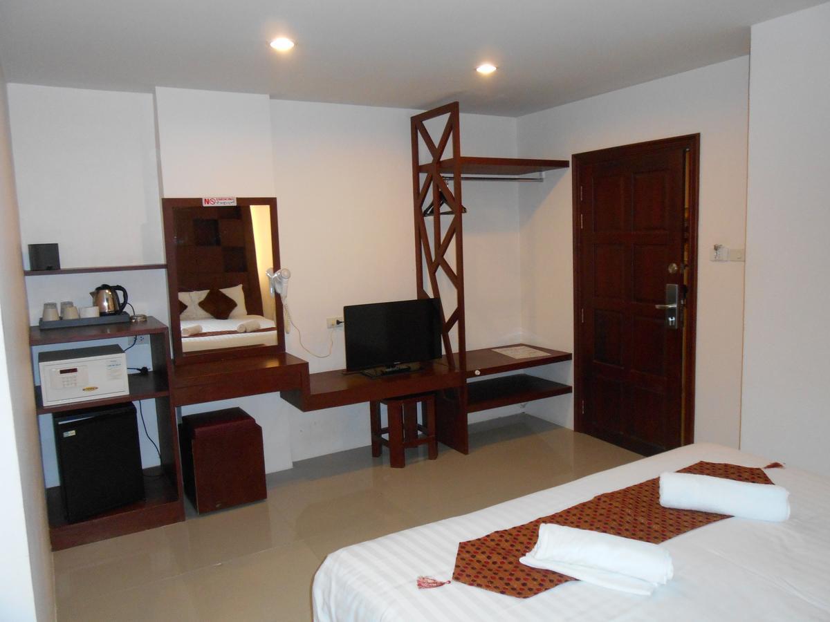 7 Sky Residency Hotel Patong Eksteriør billede