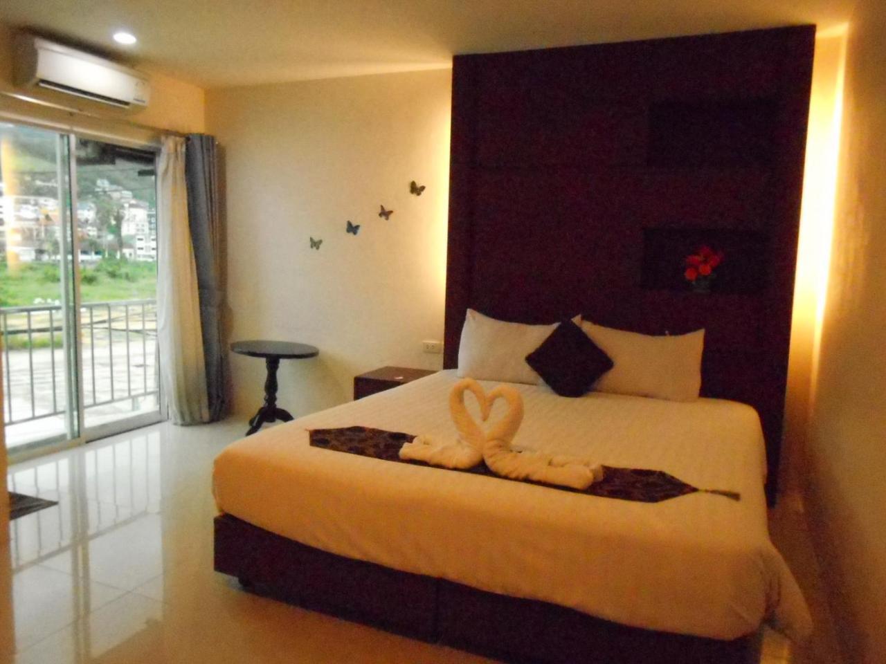 7 Sky Residency Hotel Patong Eksteriør billede