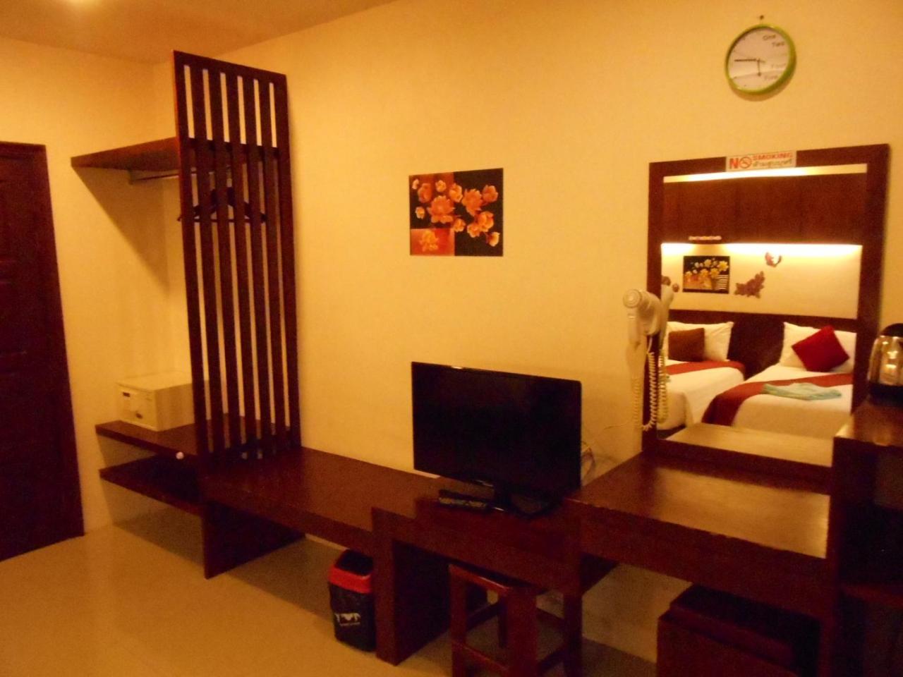 7 Sky Residency Hotel Patong Eksteriør billede