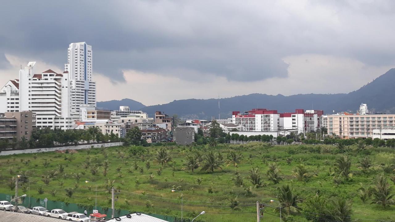 7 Sky Residency Hotel Patong Eksteriør billede