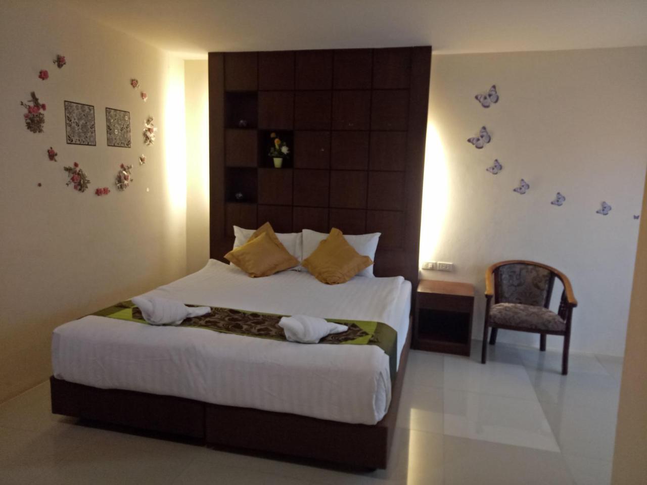 7 Sky Residency Hotel Patong Eksteriør billede